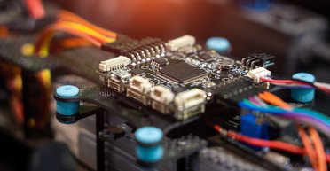 Індустрія чипів зазнає збитків через санкції США проти Китаю: у Трампа вживають заходів