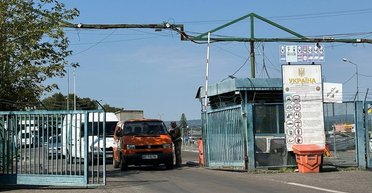 Чоловіків до 22 років вже випускають з України: у ДПСУ заперечили "ажіотаж" на кордоні