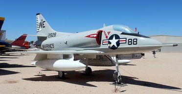 Штурмовик A-4 Skyhawk: неукротимая легенда Холодной войны