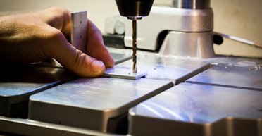 Металлургический завод Дерипаски в Ирландии поставляет глинозем для оружия РФ, — СМИ