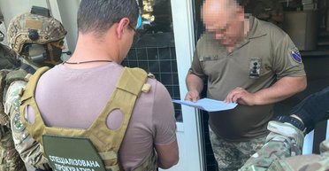 У Дніпропетровській області військком заробив 350 тисяч доларів за час війни, — МВС (фото)