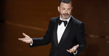 Шоу одного из самых известных телеведущих США закрыли после его заявления о соратнике Трампа