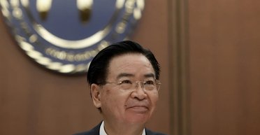 Демонстрация для Китая: Тайвань призвал США продолжить помогать Украине, — NYT