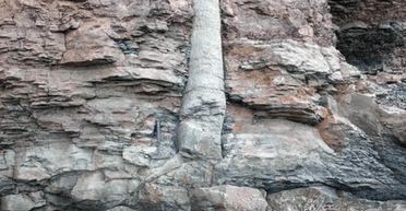 Давня загадка 150 000-річного "трубопроводу" в Китаї: як з'явився артефакт із майбутнього (відео)