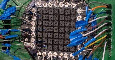 Ученые придумали, как питать гаджеты без батарей: достаточно сказать несколько слов