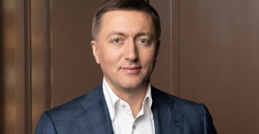 Суд дозволив депутату, якого обвинувачують у корупції, виїхати за кордон