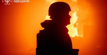 Массированная атака РФ: враг применил 30 ракет и 450 дронов, – Зеленский (фото)