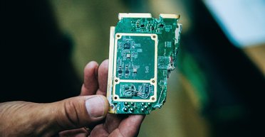 Все отводят глаза: США поставляет детали для российских ракет, — Bloomberg