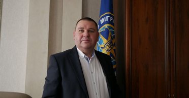 Госслужащий напал на журналистов в ресторане на Прикарпатье: детали инцидента (фото, видео)