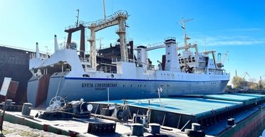 Стоит в Николаеве: Украина национализировала судно российского олигарха стоимостью 1 млрд грн (фото)