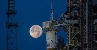 Астронавти "Аполлон-17" бачили дивні спалахи на Місяці: що це і чи побачать їх знову (фото)