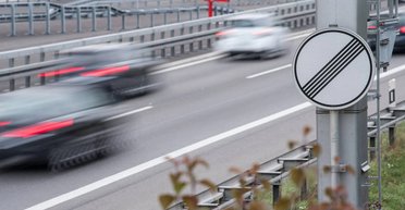 В Германии поймали гонщика-рекордсмена: ехал 320 км/ч по автобану