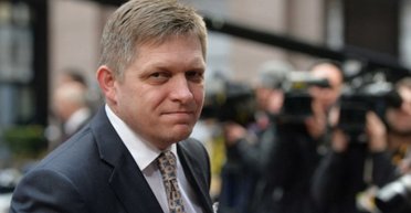 "Як під копірку": Роберт Фіцо порівняв замахи на себе і на Дональда Трампа (фото)