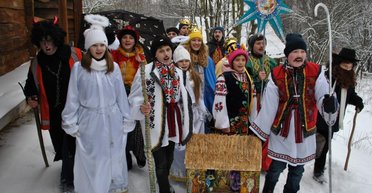 Коли колядувати, щедрувати та посівати в Україні у 2024: нові дати