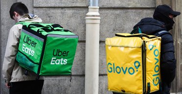 Хорошо сидим. Что закрытые на карантин украинцы заказывают у служб доставки