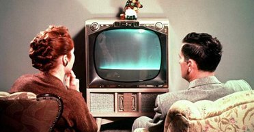 Культурный запой. Как правильно смотреть сериалы и в чем секрет их притягательности