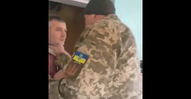 На Львовщине мужчина в военной форме угрожал священнику повесткой: реакция ОВА (видео)