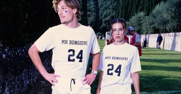 Зірка "Дивних див" і син Джона Бон Джові стали батьками