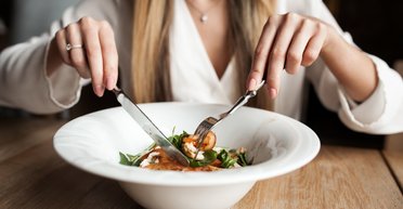 Здоровый ужин: 6 продуктов для вечернего приема пищи, которые помогут похудеть