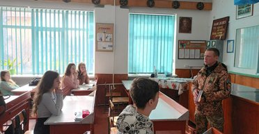 На Львовщине работники ТЦК начали посещать школы с агитациями (фото)