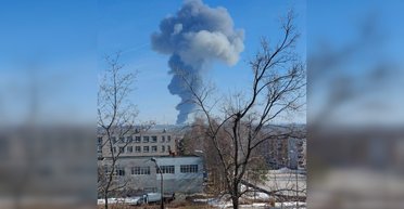Взрывы и пожар в Нижнекамске в Татарстане: что произошло за 1200 км от Украины (видео)