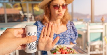 Результати дивують: впливова жінка тиждень просиділа на "свинячій дієті" (фото)