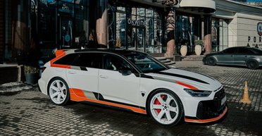 Семейный суперкар: украинцы выполнили яркий тюнинг самого быстрого в мире универсала (фото)