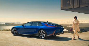 Флагманский электрокар General Motors подорожал на $40 000 до начала производства (фото)