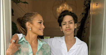 Дженніфер Лопес показала дітей, які підросли (фото)