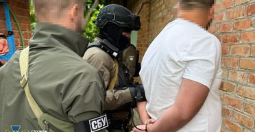 Виготовляв фальшиві документи: у Львові ліквідували підпільний "паспортний стіл" (фото)