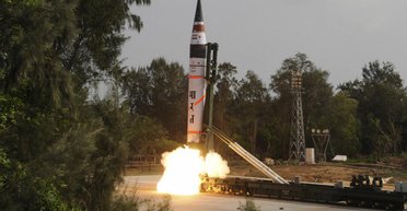 Война между Индией и Пакистаном: какой арсенал баллистических и крылатых ракет имеет Дели