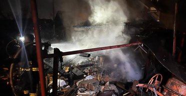 РФ ударила по Запорожью в Новый год: горят дома