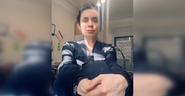 "Кто знает что дальше здесь будет": и.о. мэра Запорожья читала стихи в ответ на удары РФ (видео)