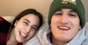 "Ніхто не знає": молодята переглядали весільні знімки й помітили одну курйозну деталь (фото)