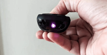 Дівчина встановила камеру спостереження вдома і домоглася арешту сусідки: що вона зробила