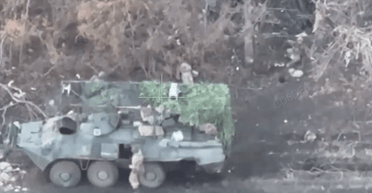 Чекали ударів з повітря, але під'їхав Leopard: бронетранспортер РФ знищили прямим наведенням (відео)