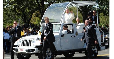 Авто для понтифика: самые известные и интересные папамобили (фото)