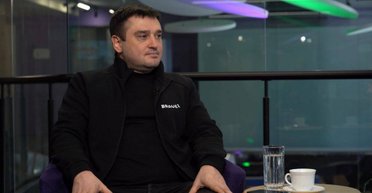 Делает табличку и говорит, кто выигрывает: законопроекты и решения Кабмина оценивает искусственный интеллект