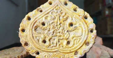 Знайшли прикраси імператора В'єтнаму: археологи розкопали дорогоцінні артефакти (фото)