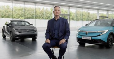 Стремительный дизайн и больше мощности: появились подробности кроссовера Nissan Leaf (видео)