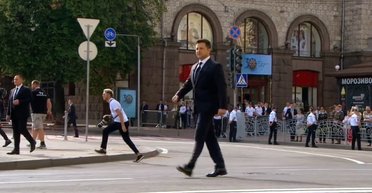 Паны дерутся. Почему в борьбе Зеленского с олигархами не видно интересов украинцев