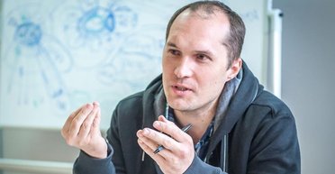 "Зеленский, Ермак и агенты из России": Бутусов назвал имена тех, кто угрожает его жизни