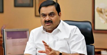 Второго богача Индии в США обвинили во взятке в 265 миллионов долларов