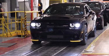 Прощание с легендой: культовый американский спорткар сняли с производства (видео)