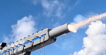 Оружие новой эры: в Японии успешно протестировали рельсотрон на морской платформе (видео)