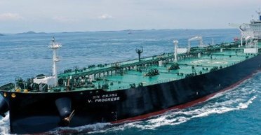 Российский танкер сошел с курса в Средиземном море: на борту 730 тысяч баррелей нефти, — СМИ