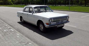 С двигателем V8 и автоматической КПП: в Украине обнаружили уникальную "Волгу" ГАЗ-24 (фото)