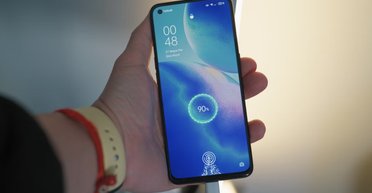 Ці дії "вбивають" батарею смартфона: міфи про зарядку, які важливо знати (фото)