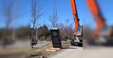 В Канаде демонтировали монумент украинской дивизии "Галичина", — соцсети (видео)