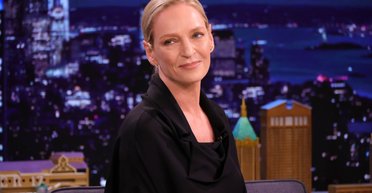 Ума Турман вийшла на прогулянку без макіяжу (фото)